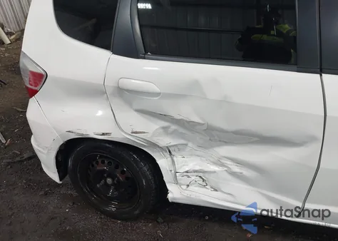 2012 Honda Fit z USA, uszkodzony, nr VIN JHMGE8H33CS007903